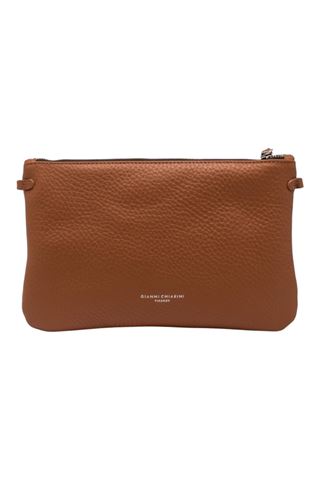 Pochette in pelle colore cuoio. GIANNI CHIARINI | 3695-CARAMELLO